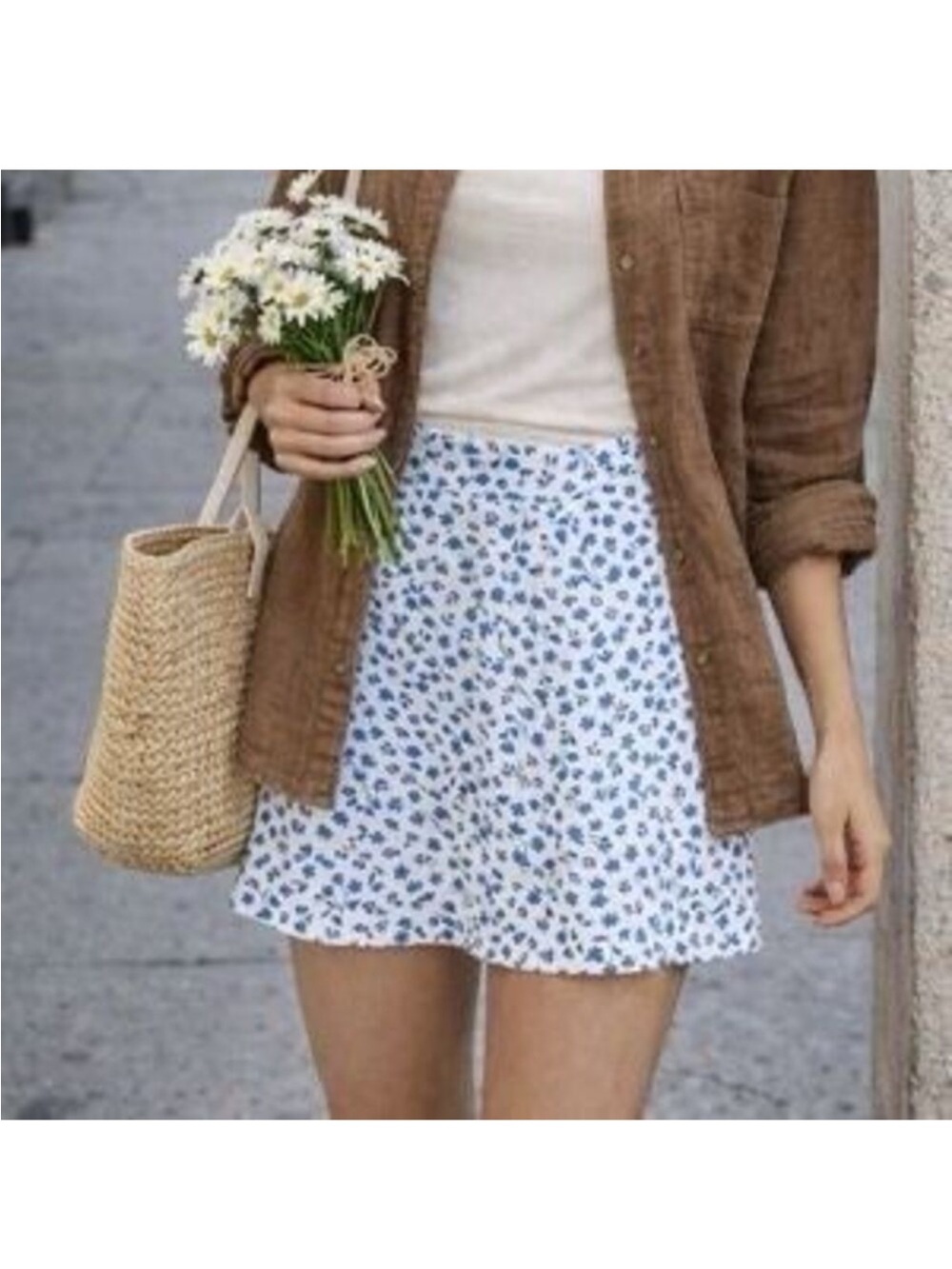 Francesca’s Blue Floral Ruffled Skirt NWT